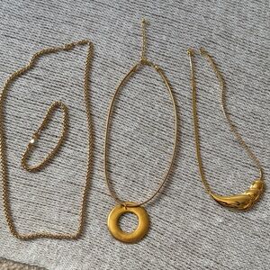 Vintage Avon Gold Necklace Set